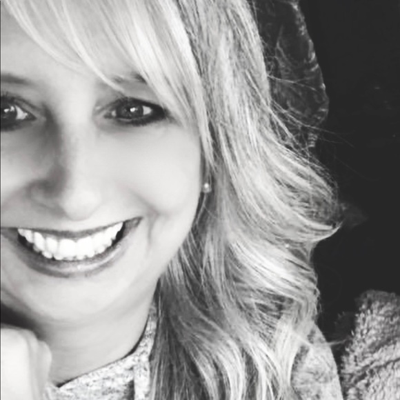 Meet your Posher, Marcia - Picture 1 of 1